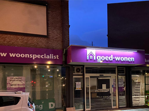 Freesletters Media Topper Reclamebord
